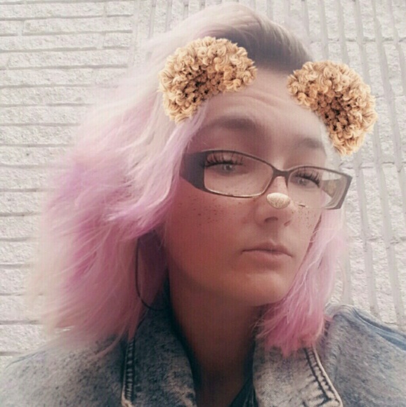 Meet your Posher, Amanda - Picture 1 of 1